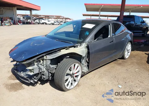 2018 Tesla Model 3 Long Range/Performance из США, поврежденный, VIN 5YJ3E1EB6JF105837